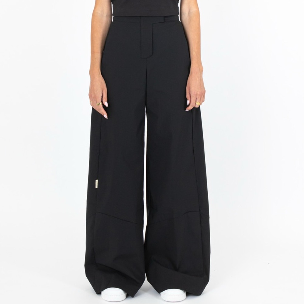Nike Women's Sportswear Collection High waist Wide Leg Pants Black Size Medium